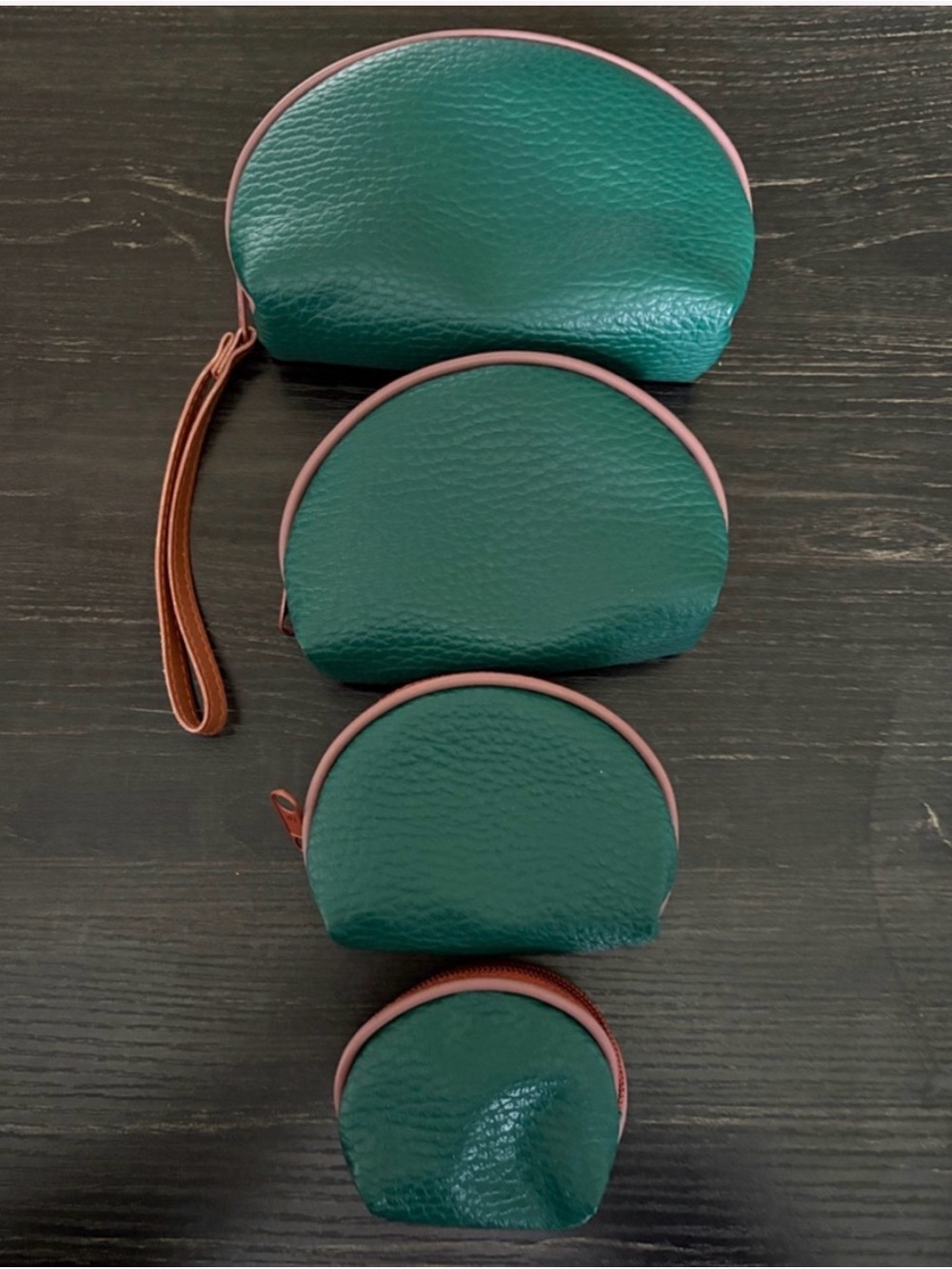 Green Leatherette Semi-Circle Cosmetic Pouch Set - 4 Pack NWOT